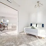 Apartment Place In Les Pins, Premium, Sea View, Sleeps 6 Juan-les-Pins