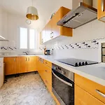 Place In Les Pins, Premium, Sea View, Sleeps 6 Apartment